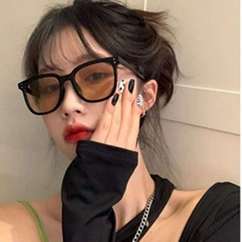 Kính Râm, Phong Cách Hàn Quốc, Gọng Đen, Mắt Kính Màu Nâu, Hình Vuông, Kính Chống Nắng Cổ Điển Dành Cho Phụ Nữ Và Nam Giới, Người Ảnh Hưởng ISN Hợp Xu hướng Kính Râm Ngoại Cỡ, Khuôn Mặt Tròn Bó Sát Bảo Vệ UV400, Kính Phân Cực 1