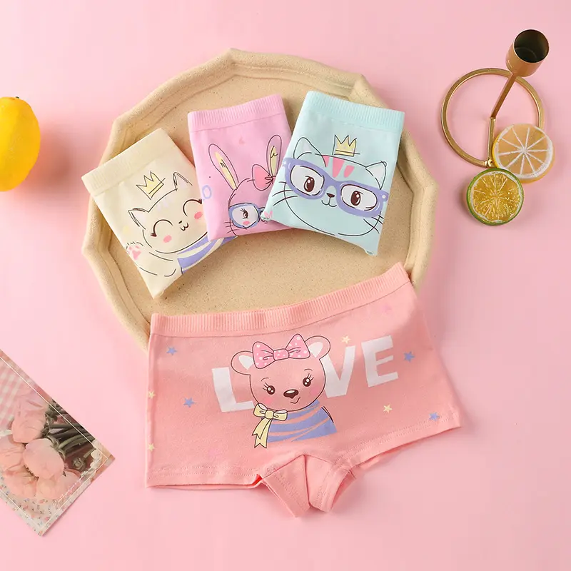 Quần lót bé gái C1 cotton mềm mại cho bé từ 1-10 tuổi combo 4 quần chip