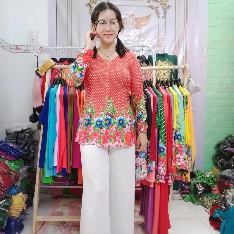 Áo bà ba  in chấm bi hoa vải lụa pha thun màu vàng 2