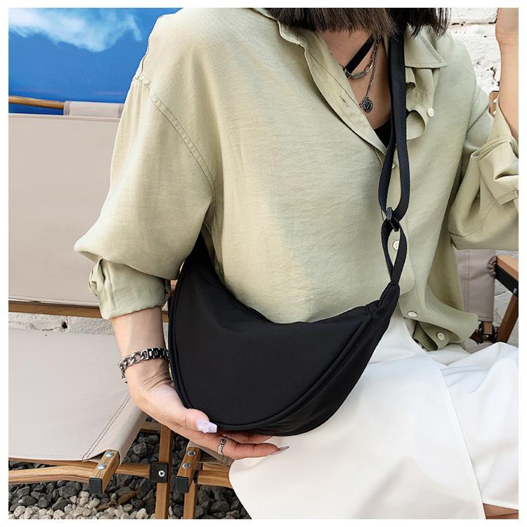 Product Introduction of Túi Đeo Chéo, Chất Liệu Nylon, Bán Chạy, Thiết Kế Hợp Xu hướng Mới, Túi Đeo Vai Và Bánh Bao Dễ Phối Đồ Nhẹ, Phong Cách Thường Ngày Túi Vải Kẹp Nách, Túi Xách 21