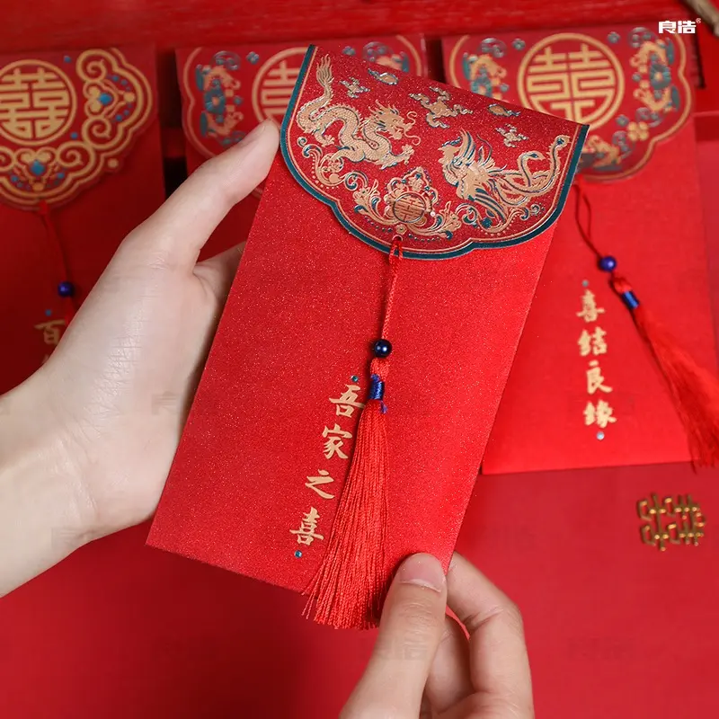 Phong Bao Lì Xì Họa Tiết Nổi Ép Kim trao Duyên Lễ Ăn Hỏi 2