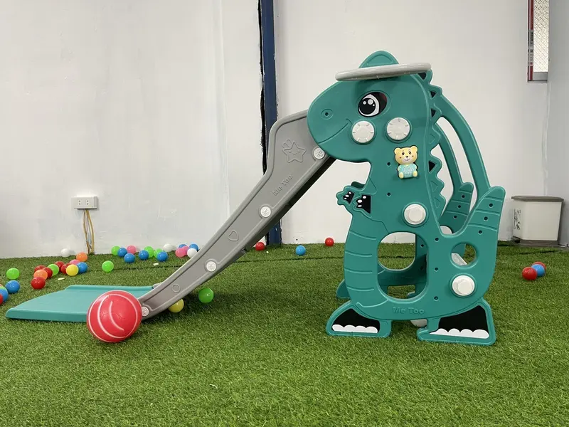 Cầu trượt mẫu ngựa pony, nai cho bé có đèn nhạc (dài 1m50) 1