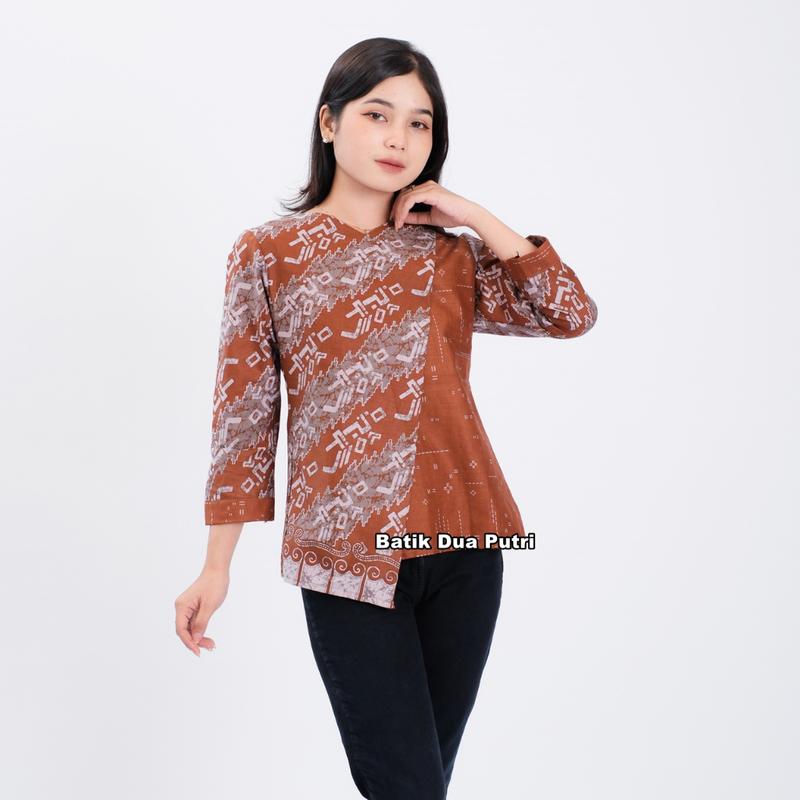 Batik Wanita Blouse Atasan Modern Sompal Lilin Batik Dua Putri Katun 4