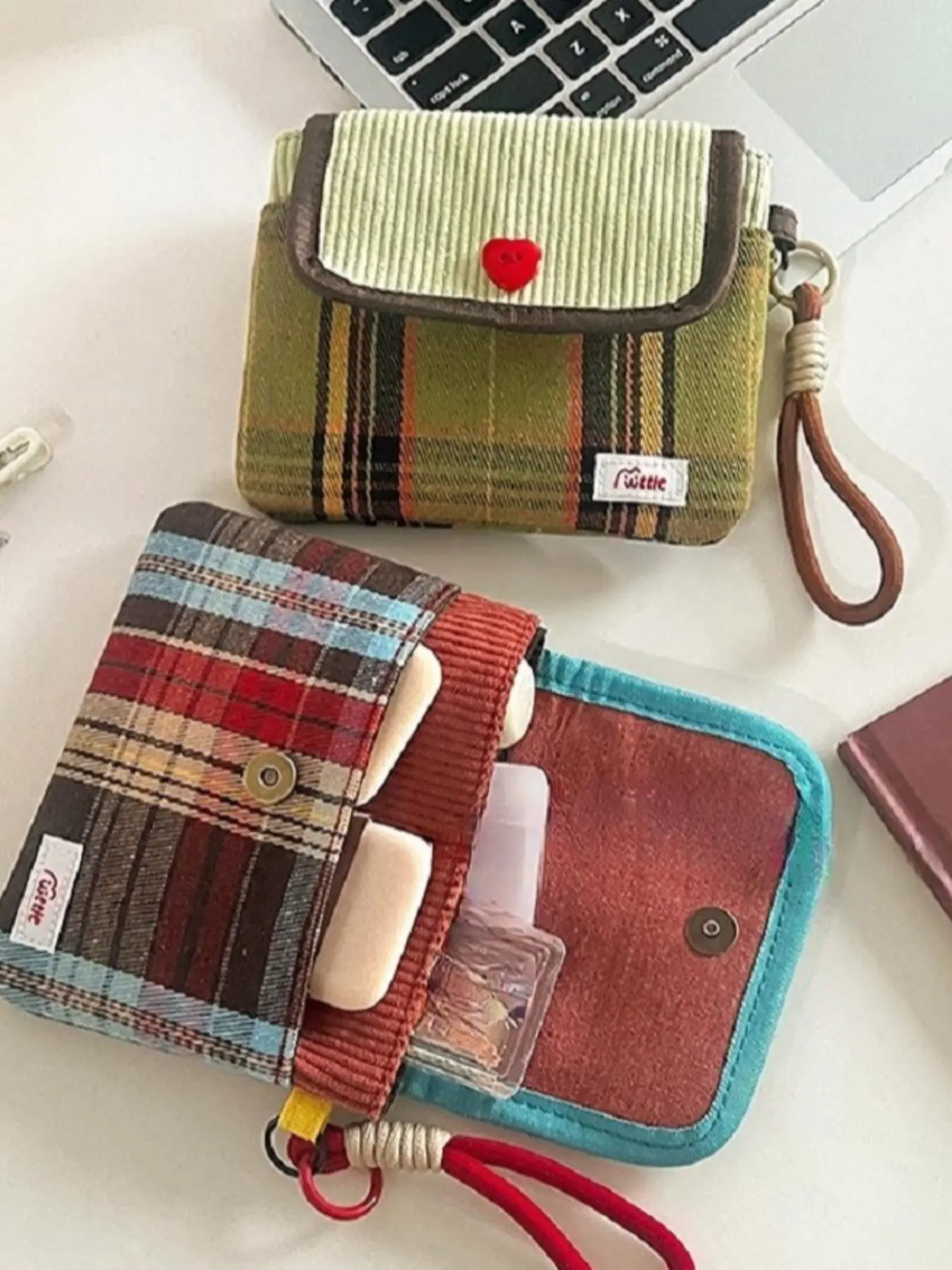 Plaid Pattern Makeup Bag, Portable Sanitary Napkin Storage Bag, Makeup Organizer Pouch, Versatile Storage Bag for Travel, Office, Home