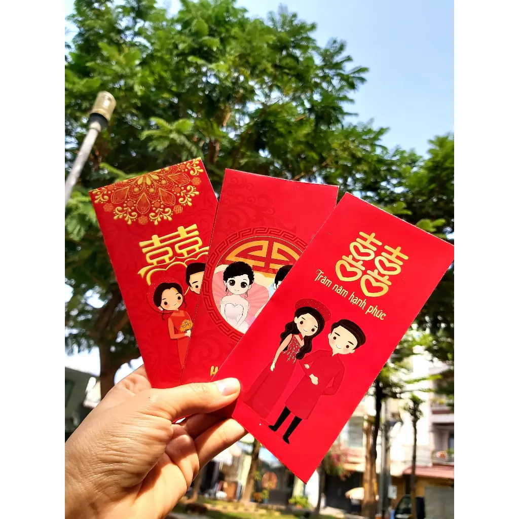 Phong bao lì xì cưới cô dâu chú rể chữ hỷ trao duyên bê tráp