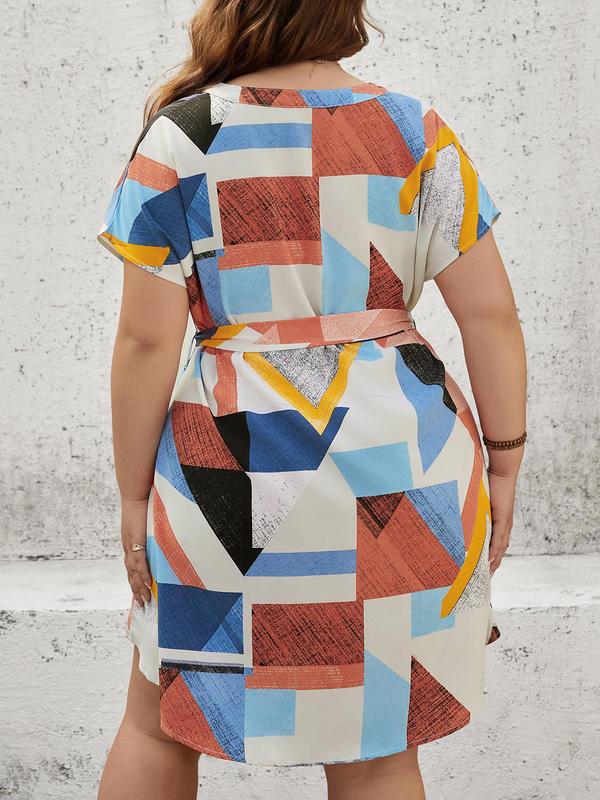 CURVZY Plus Size Geometric Print Notched Neck Belted Dress, Elegant Short Sleeve Dress for Summer, Women's Plus Clothing for Daily Wear 1