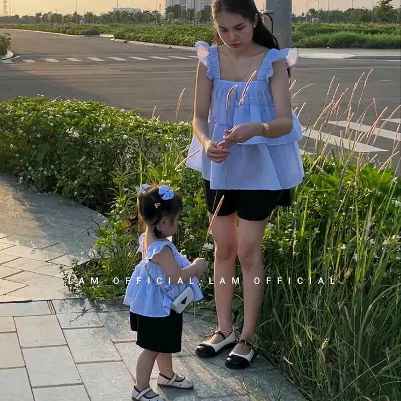 [MẸ/BÉ TRAI GÁI] Đồ đôi mẹ bé trai gái áo caro xanh nhí mix sort đen cho mẹ bé đi chơi 6