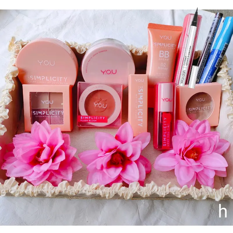 YOU PAKET MAKE UP ( FREE SHEET MASK)  SIMPLYCITY MAKE UP LENGKAP . PAKET HANTARAN . PAKET SESERAHAN . HADIAH ULANG TAHUN . HADIAH WISUDA . PARCEL KOSMETIK . CUSHION . PRIMER .  LIP CREAM . PARCEL . MAKE UP . PAKET MAKE UP . PAKET COSMETIK 0