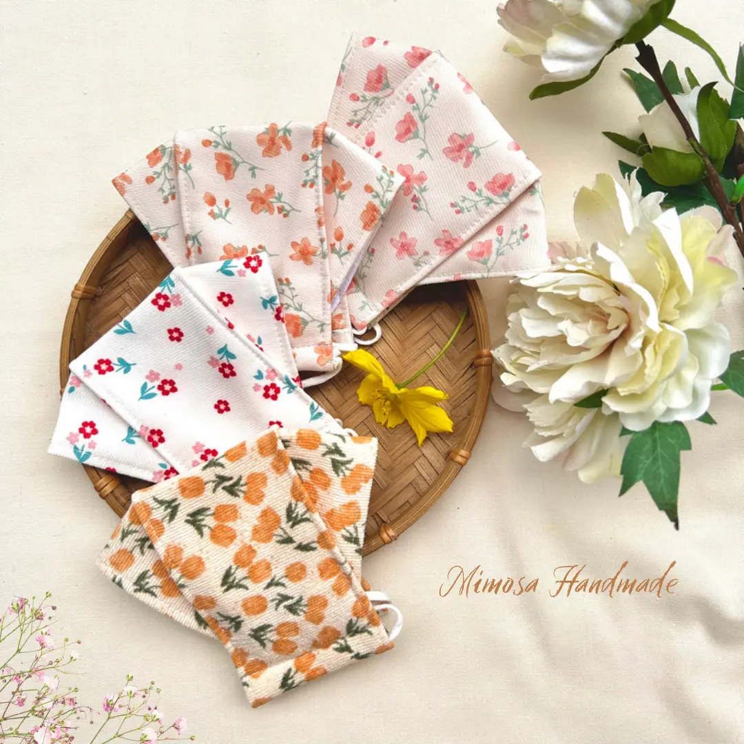 Khẩu trang vải nhung 3D kháng khuẩn chống bụi họa tiết hoa nhí sinh động