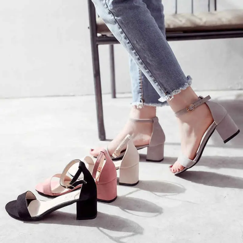 Sandal High Heels Wanita Simpel Hak 5 cm Terbaru Hak Setengah (3-5 cm) Hitam 7