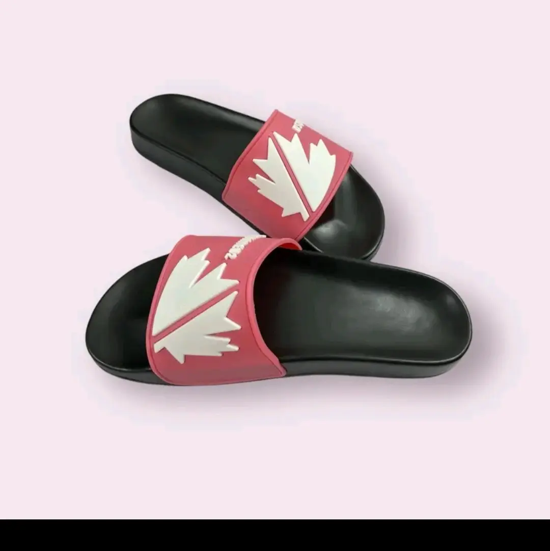 Dép Lê Nam Nữ Quai Ngang Hình Lá Phong Đế Cao Su Chống Trơn Trượt Màu Hồng Siêu Kute - Slipper
