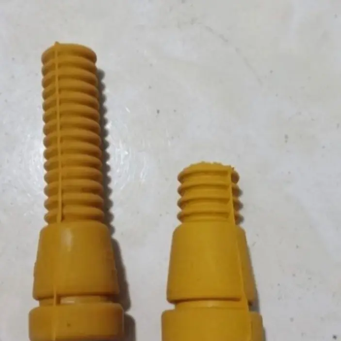 Combo 10 núm cao su cỡ 19 ngắn Cao cấp vàng nghệ - bền dẻo mềm , quay đẹp gà vịt , hàng cao su non Việt Nam. Sản xuất công nghệ hiện đại và tiên tiến 4