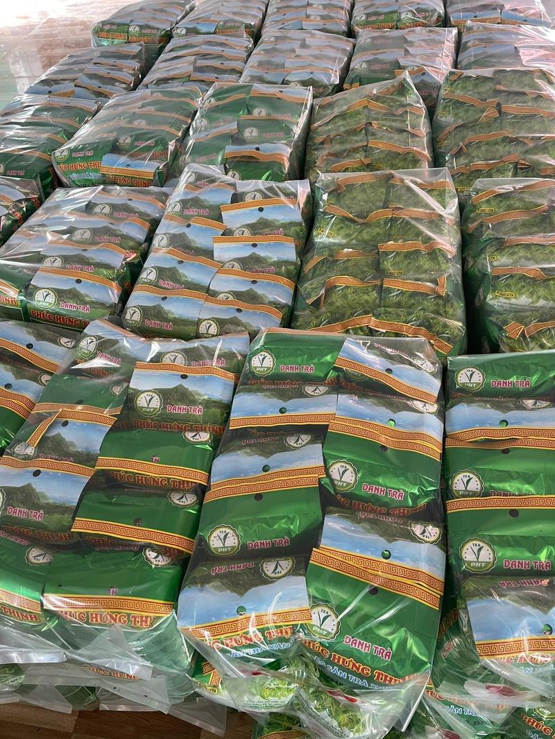 Product Introduction of Combo 4 Gói Trà Sâm Dứa 1,2kg tặng 4 muỗng inox đong trà trong mỗi gói Thơm Ngon Đậm Đà Vị Trà Nước Trà Chè xô  trà gói  trà Tea 4