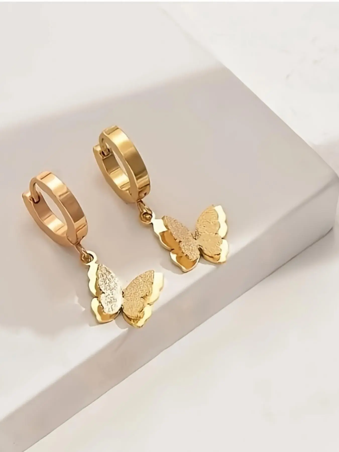 Butterfly Design Hoop Earrings, Fashionable Jewelry for Women & Girls, Trendy All-match & Exquisite Jewelry for Birthday Gift