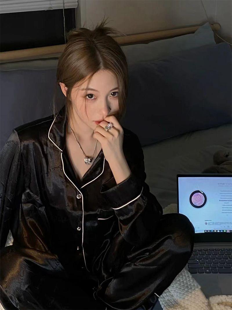 Product Introduction of Bộ Đồ Ngủ Lụa Lạnh Ưa Nhìn Dành Cho Nữ, Phong Cách 2024, Quần Dài Tay Mỏng Mùa Xuân Và Mùa Thu, Lụa Cao Cấp, Bộ Đồ Mặc Nhà, Thích Hợp Cho Mùa Hè 7