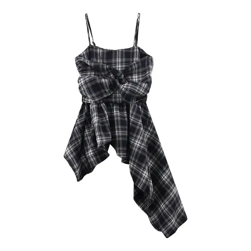 Áo Vest Hai Dây Kẻ Sọc, Phong Cách Cổ Điển Mỹ, Dễ Thương Và Gợi Cảm, Dáng Ôm, Thiết Kế Dopamine, Phong Cách Cô Gái Nóng Bỏng Ngọt Ngào Áo Bất Đối Xứng Quần Áo Nữ Top Women