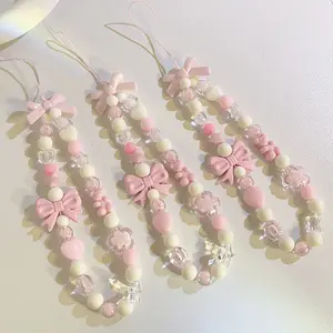 Tali gantungan ponsel Crystal Heart Pink Anti-lost untuk Airpods Telepon Lanyard Portabel Ins Handmade Manik-Manik Kristal Lanyard Pergelangan Tangan Kabel Warna-Warni Manik Bula Zinc tali ponsel Aksesoris Rantai