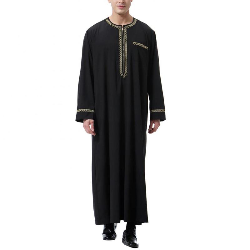 Product Introduction of Men'S Muslim Shirt Kaftan Islamic Royalty Dubai Robe O-Neck Long Sleeve Retro Tunics Abaya Arabic Traditional Costume Men'S Robe 2