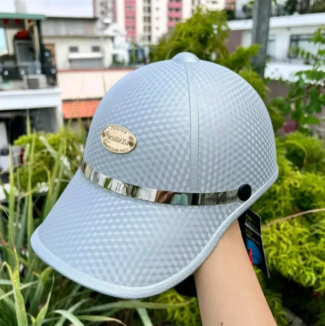 Nón Kết Sọc Ánh Bạc Có Khoét Lỗ Xinh Xắn