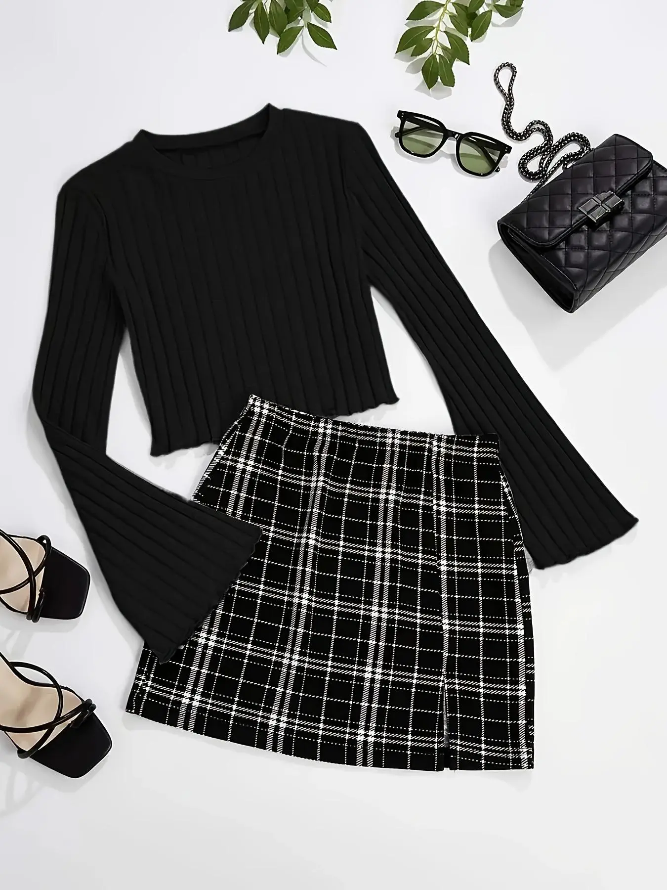 Women's Solid Crop Top & Plaid Print Skirt Two-piece Set, Casual Fashion Cozy Top & Skirt for Daily Outdoor Wear, Two Piece Set Women, Women's Clothing for Spring & Fall