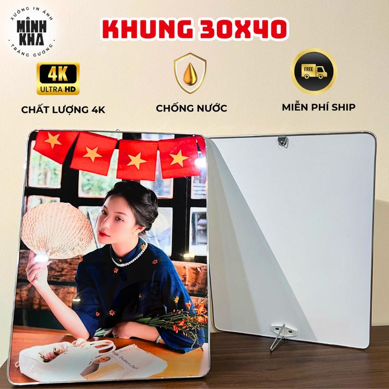   SIZE 30X40 - Tặng quà đơn trên 250K   ẢNH IN THEO NHU CẦU - Tráng Gương Bo Viền - TẶNG COMBO CHỈNH ẢNH MIỄN PHÍ - Chất Lượng 4K Chống Nước  Không Phai Màu  Không Mối Mọt - Kèm Móc Treo Giá Đỡ - Decor Treo Tường Để Bàn Trang Trí Khung Tranh Phòng Khách 