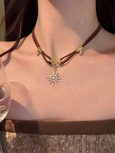 Collar Vintage, Colgante con Diseño de Sol Elegante para Fiesta, Decoración Diaria, Joyería Exquisita y Comodín para Regalo de Cumpleaños