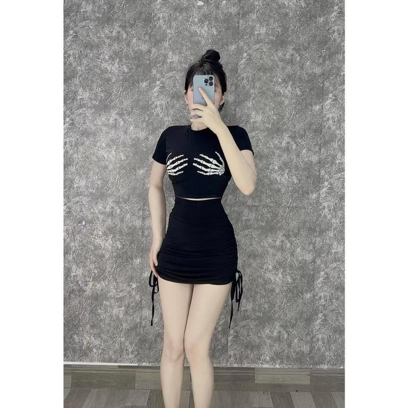 Có tách lẻ- áo tay ngắn in bàn tay xương váy ngắn rút dây 2 bên bozip set bộ đồ nữ đi chơi