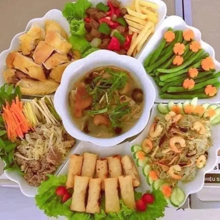 ￼BỘ BÁT ĐĨA HOA MẶT TRỜI NHỰA Có 7 CHI TIẾT THƯƠNG HIỆU NHỰA VIỆT NHẬT CAO CẤP