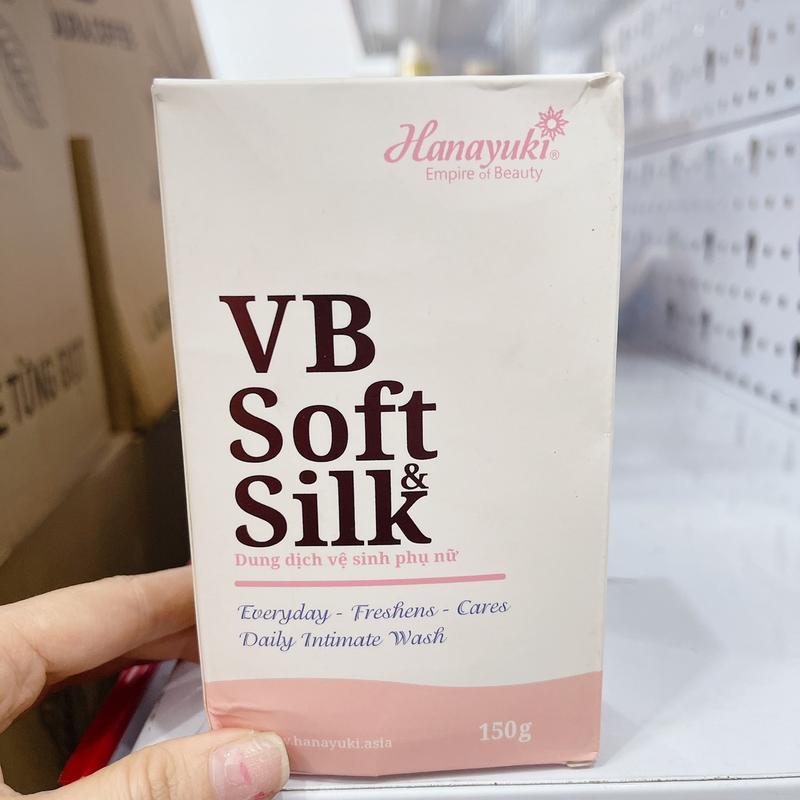 Dung dịch vệ sinh phụ nữ 150g Hanayuki