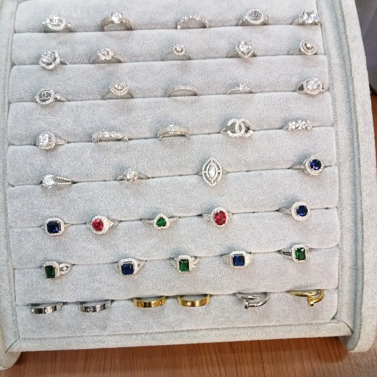 cincin cubic zircone emas putih titanium