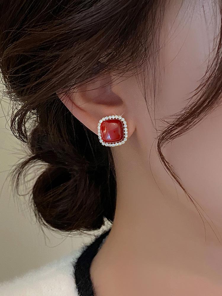 Product Introduction of ต่างหูมุก เพชรเต็ม เข็มเงิน ต่างหูวินเทจระดับไฮเอนด์ สไตล์ใหม่และร้อน ดีไซน์เฉพาะหรูหรา 17
