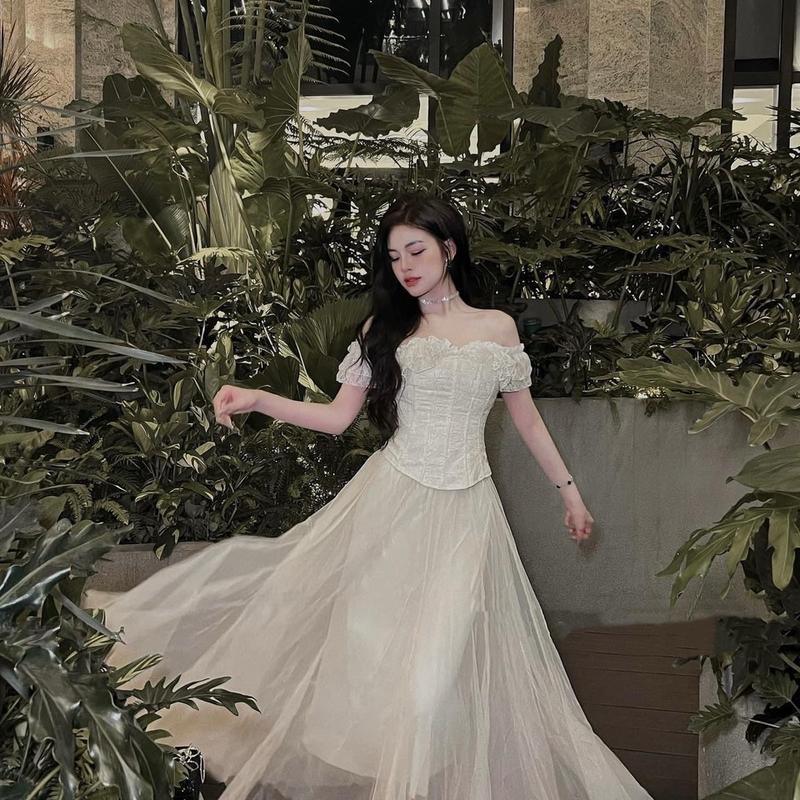 Mèo Mỡ Bigsize— Set bộ croset trễ vai tay ngắn kèm chân váy lưới dáng dài có lót bigsize 60-95kg Nữ Women Áo Kem