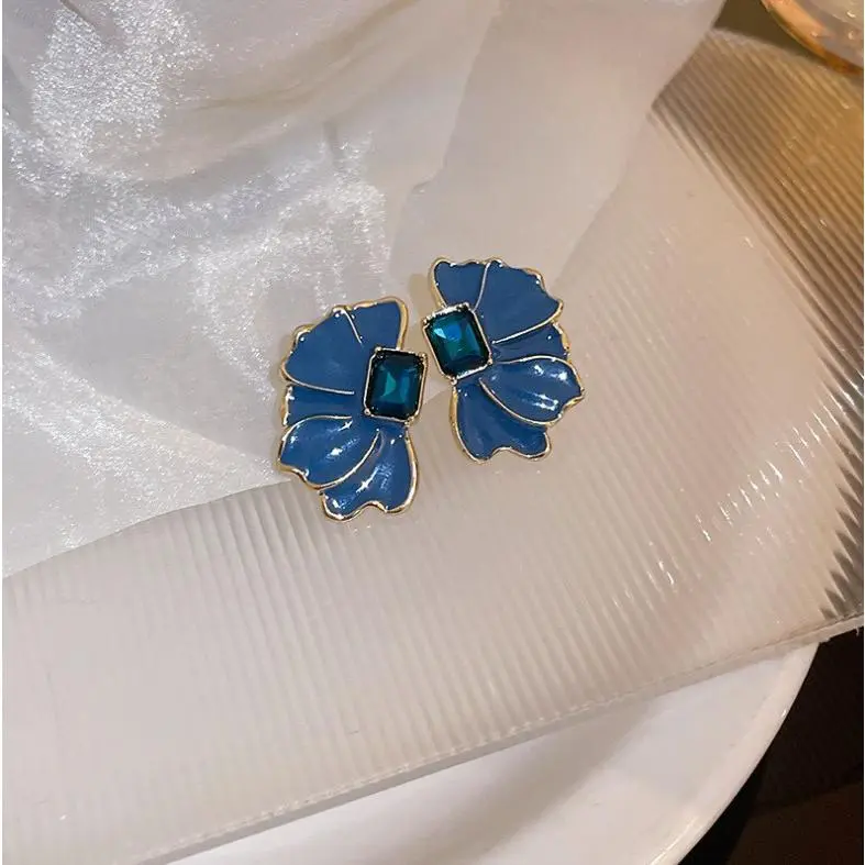 RE 389 Anting Bunga Stud Anting Wanita Tusuk Fashion Alloy Gaya Elegan 2