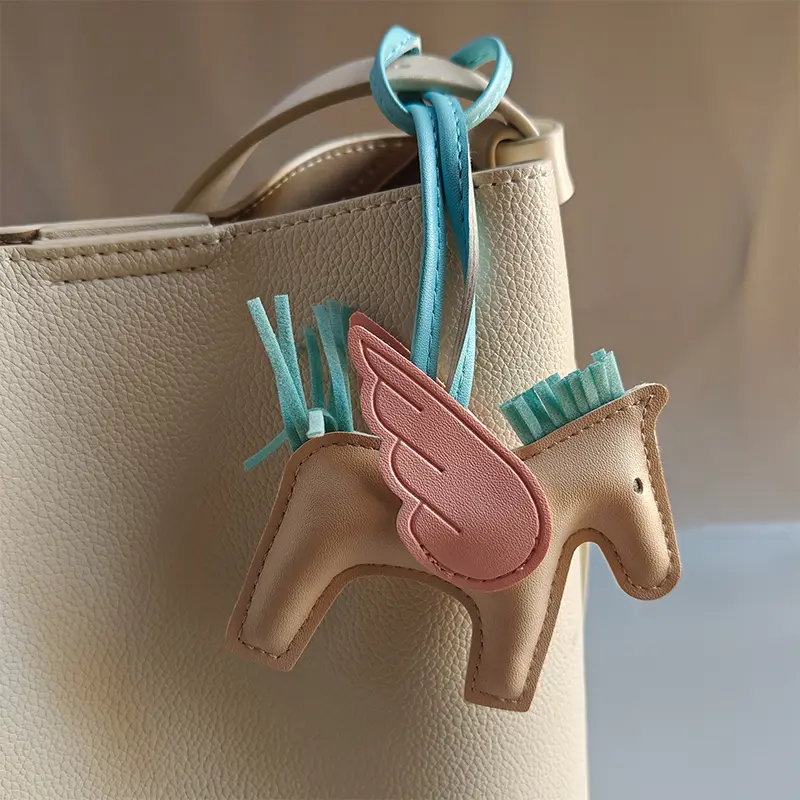 Mặt Dây Chuyền Pegasus, Da Hợp Xu hướng Mới, Dễ Thương Và Sáng Tạo, Cá Nhân Hóa, Dành Cho Ba Lô Nữ, Phụ Kiện Quyến Rũ Túi Nữ 8