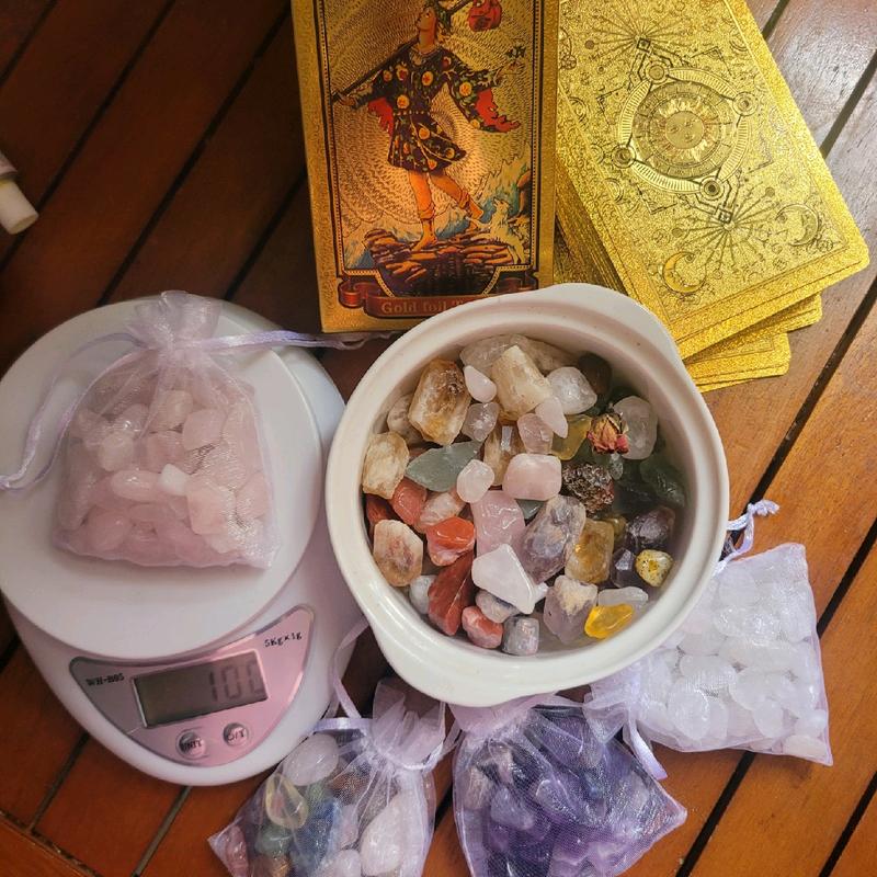 Túi đá Thạch Anh thanh tẩy 50gr dùng trong tarot hoặc treo phòng, bỏ balo túi xách  Decor túi mù phong thủy đá  năng lượng