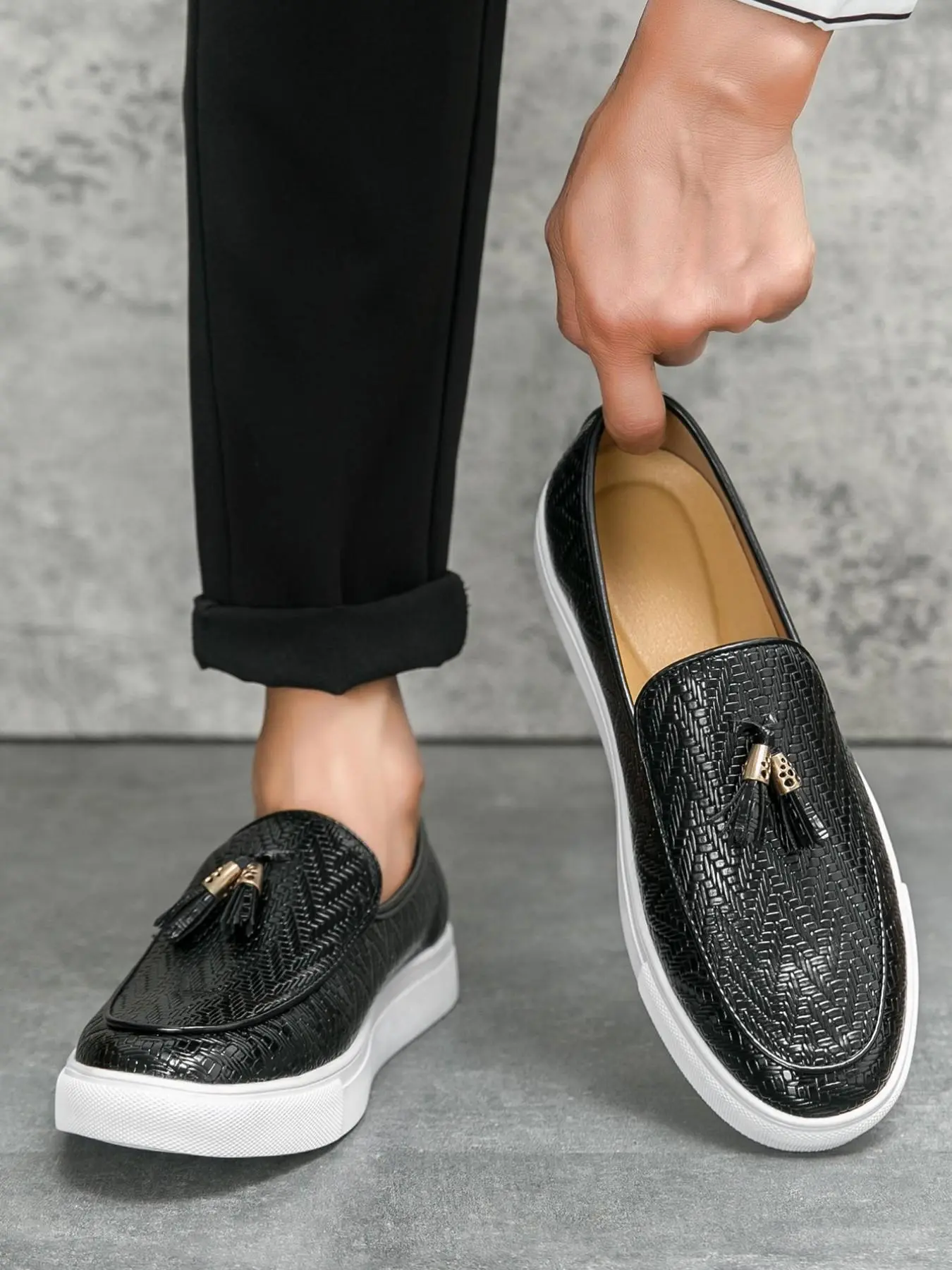 Men's Fashionable Embossed Design Slip-on Loafers, Casual Comfortable Breathable Flat Shoes for Daily Wear, Male All-match Round Toe Shoes for Daily Wear, Boy