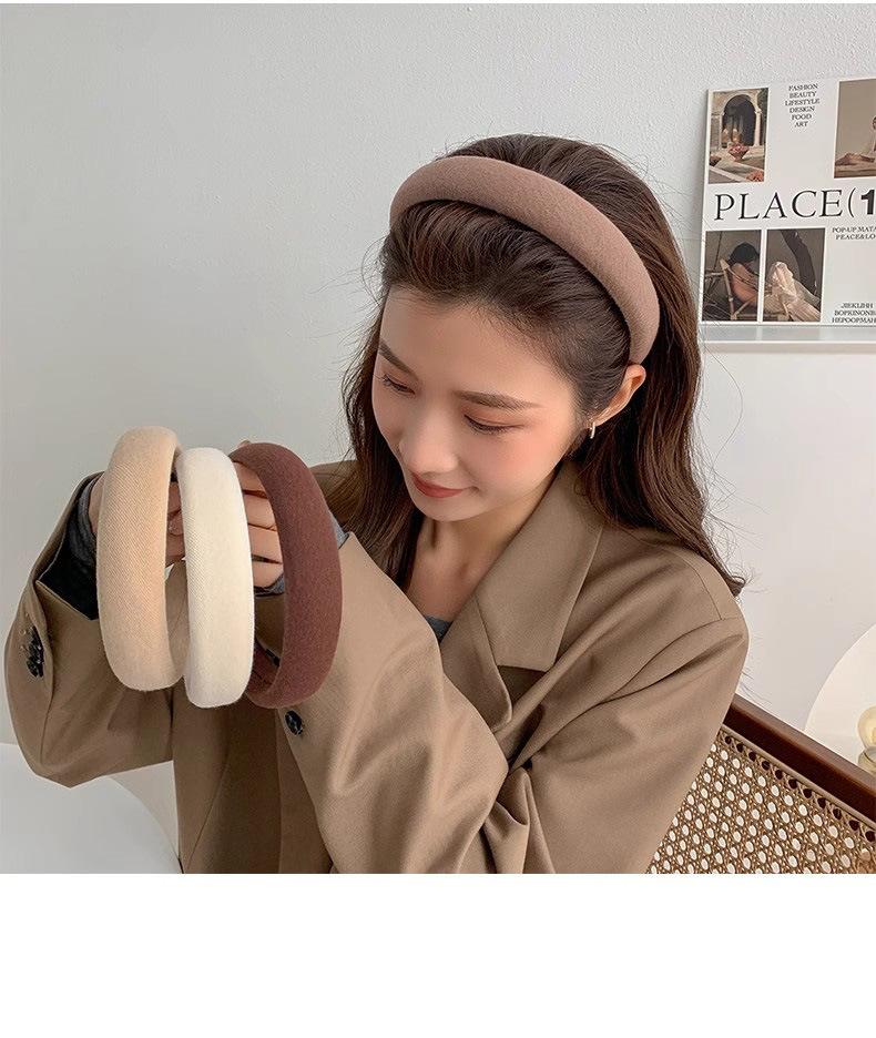 Product Introduction of Solid Color Versatile Sponge Headband Soft Stretchy Hair Accessory for Everyday Styling, Workouts Fashion Comfortable Non-Slip Hair Band for Women Girls 7