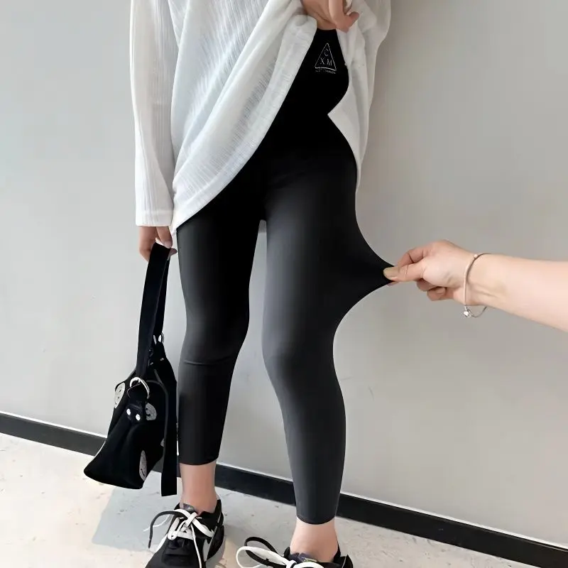 Quần Bé Gái, Chất Liệu Lụa Lạnh Hàng Mới Về Mùa Hè, Quần Legging Trẻ Em, Bó Sát Và Co Giãn, Quần Cropped Xén, Phong Cách Barbie Hợp Xu hướng