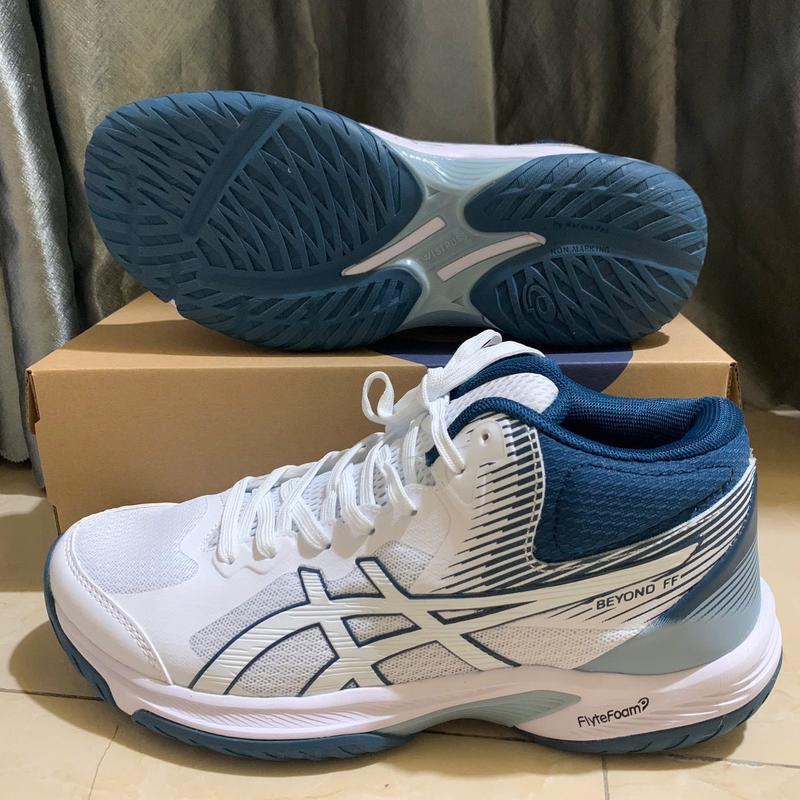 Giày bóng chuyền cổ cao nam nữ cao cấp Beyond ( Có tặng kèm tất ) Sport