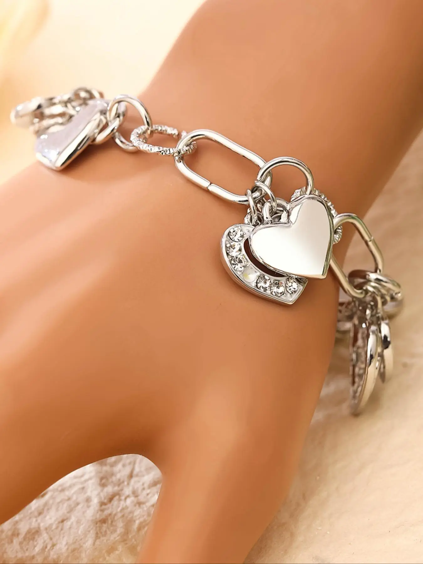 Heart Charm Decor Bracelet, Fashion Jewelry for Party, Daily Clothing Decor, Trendy All-match & Exquisite Jewelry for Birthday Gift