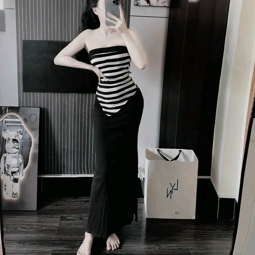 Set Áo Ống Kẻ Sọc Ngang Vạt Nhọn Phối Nút Dọc 1 Bên Và Chân Váy Xòe Đuôi Cá Dài Maxi Ôm Body set thường set bộ nữ Women Thun set đồ  đi đà lạt ao  phít set  đồ quanaodep