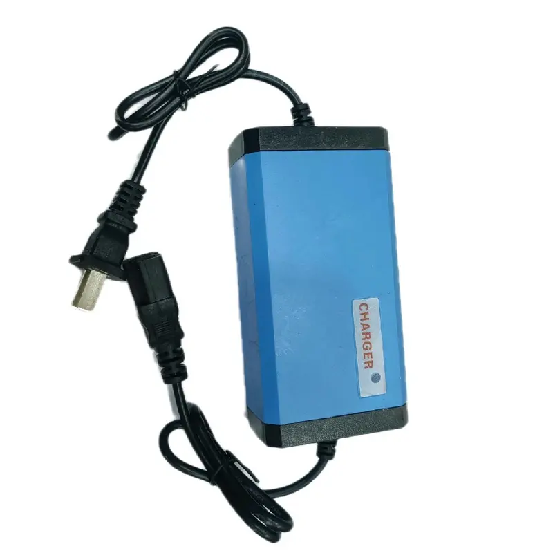 Sạc Bình xịt điện 12V. dòng 1.3A sach cho bình 1 bơm, 1.7A sạc cho bình 2 bơm, sạc đa năng 2.0A dùng được cho cả bình 1 bơm và bình 2 bơm. 5
