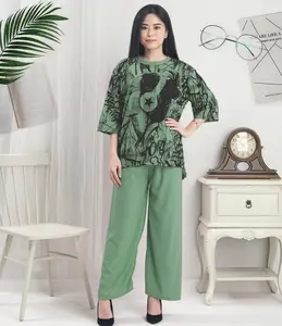 One Set Wanita Setelan Oversize Abstrak Girl Crepe Atasan Celana Dewasa