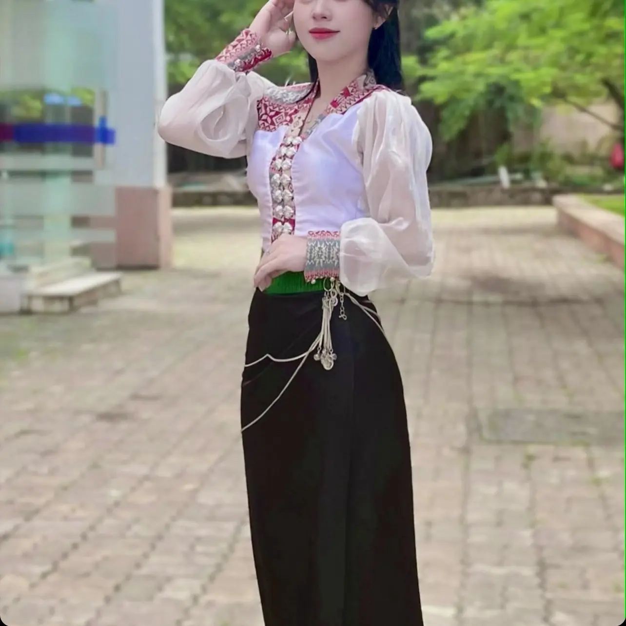 Set váy áo cóm phối thổ cẩm & váy suông lụa (mẫu thổ cẩm có thay đổi theo kho) - Nữ - Women