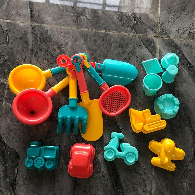 Product Introduction of Creative Multicolor Beach Toys Set Sand Mold Watering Kettle Sand Toy Bucket Shovel Outdoor Game Digging Sand Kit Gift 20