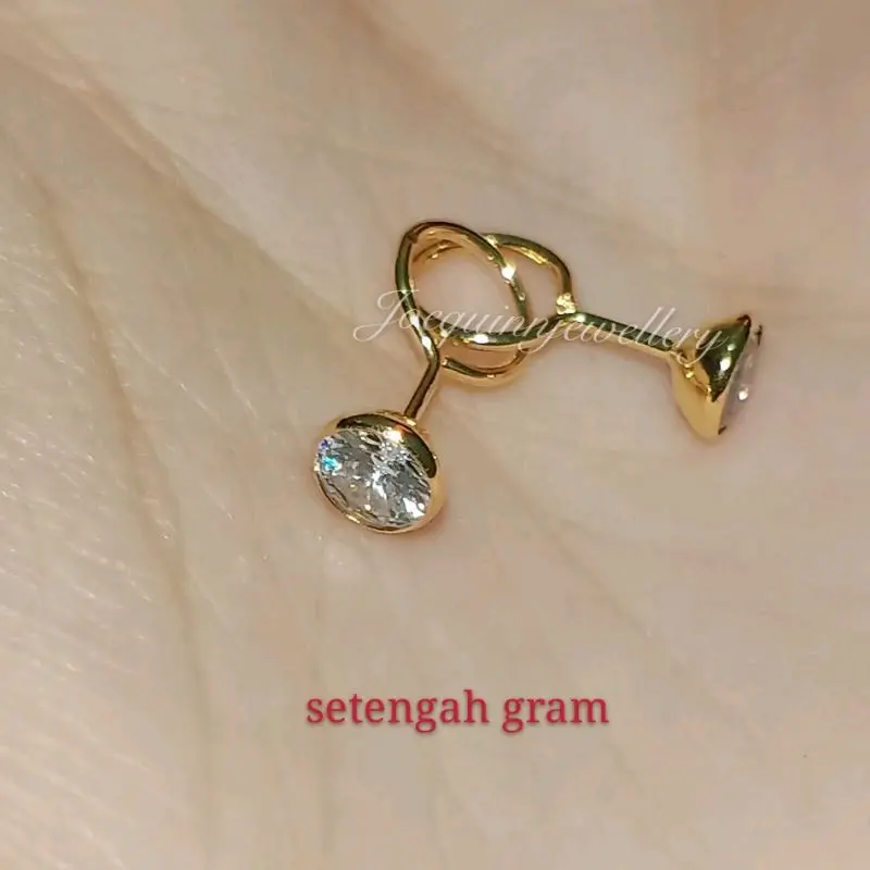 anting kadar rendah seperempat, setengah dan satu gr Perempuan
