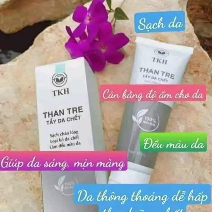 Tẩy tế bào chết da mặt than tre trần kim huyền