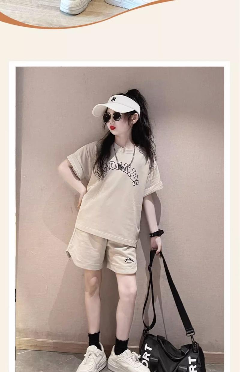 Product Introduction of Trang Phục Bé Gái, Bộ Hai Mảnh, Áo Sơ Mi ngắn Tay Và Quần Đùi, Thời Trang Và Phong Cách, Thích Hợp Cho Mùa Hè Mới Năm 2025, Thời Trang Và Thường Ngày, Dành Cho Trẻ Lớn 11
