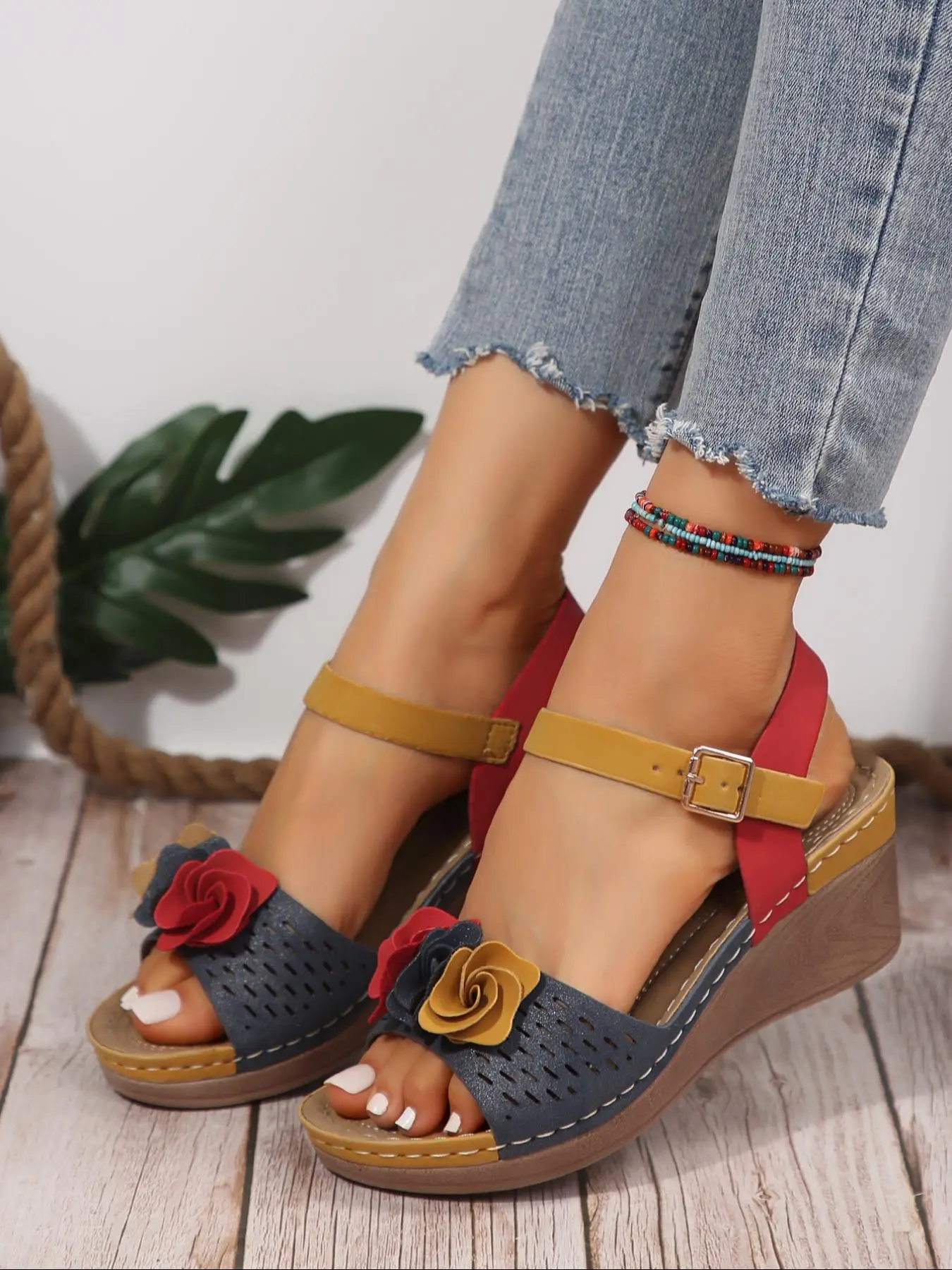 Women's Fashionable Flower Decorated Wedge Sandals, Casual Boho Style Platform Sandals for Summer, Lightweight Fashionable Comfortable Shoes for Daily Wear, Girl