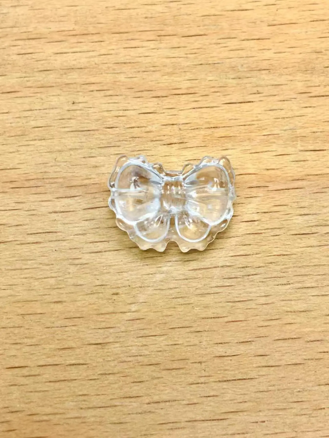 Random Natural White Crystal Butterfly Charm, Double-sided Engraving Hole Charm, DIY Pendant for Bracelet, Phone Chain, Car Chain, Bag Hanging